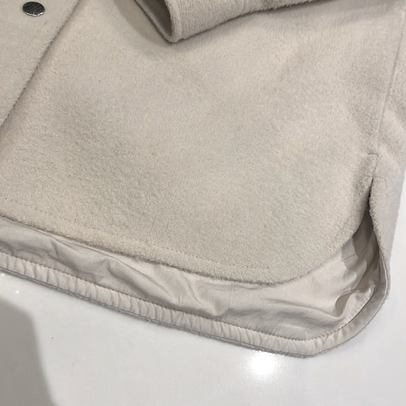 Shacket with snap closure (oversized) - Picture 5 of 6